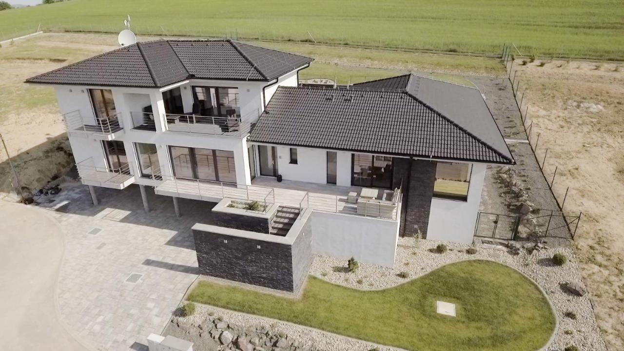 Luxury Villa Moravany nad Váhom Dış mekan fotoğraf