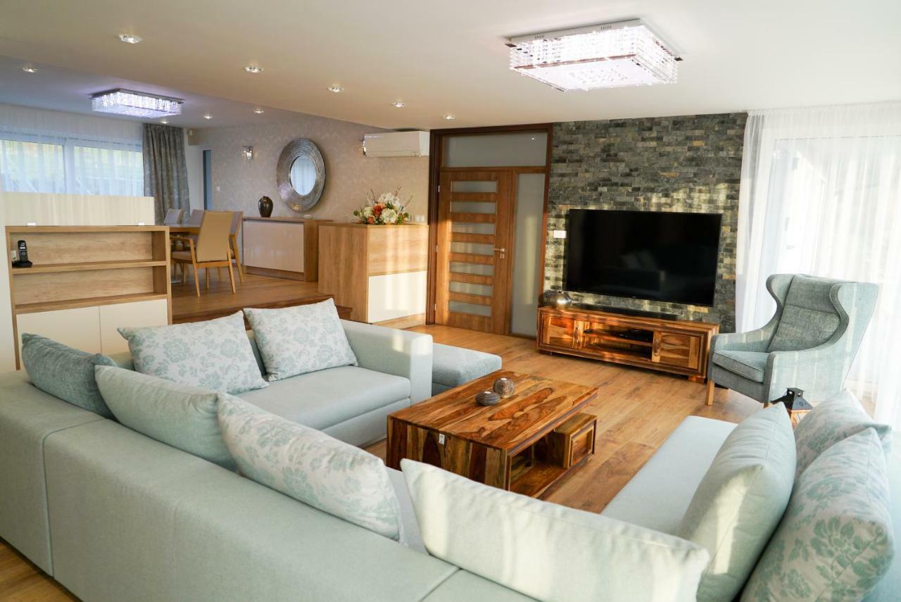 Luxury Villa Moravany nad Váhom Dış mekan fotoğraf