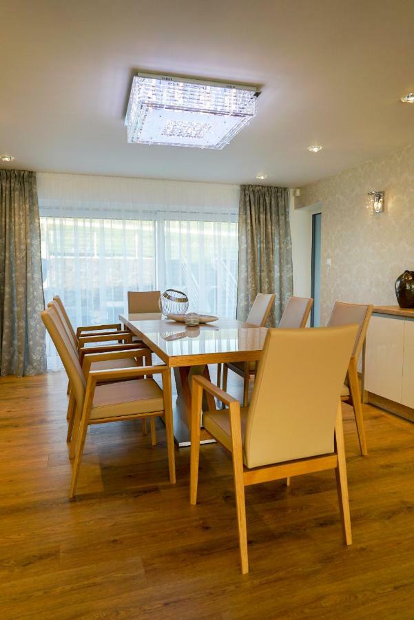 Luxury Villa Moravany nad Váhom Dış mekan fotoğraf